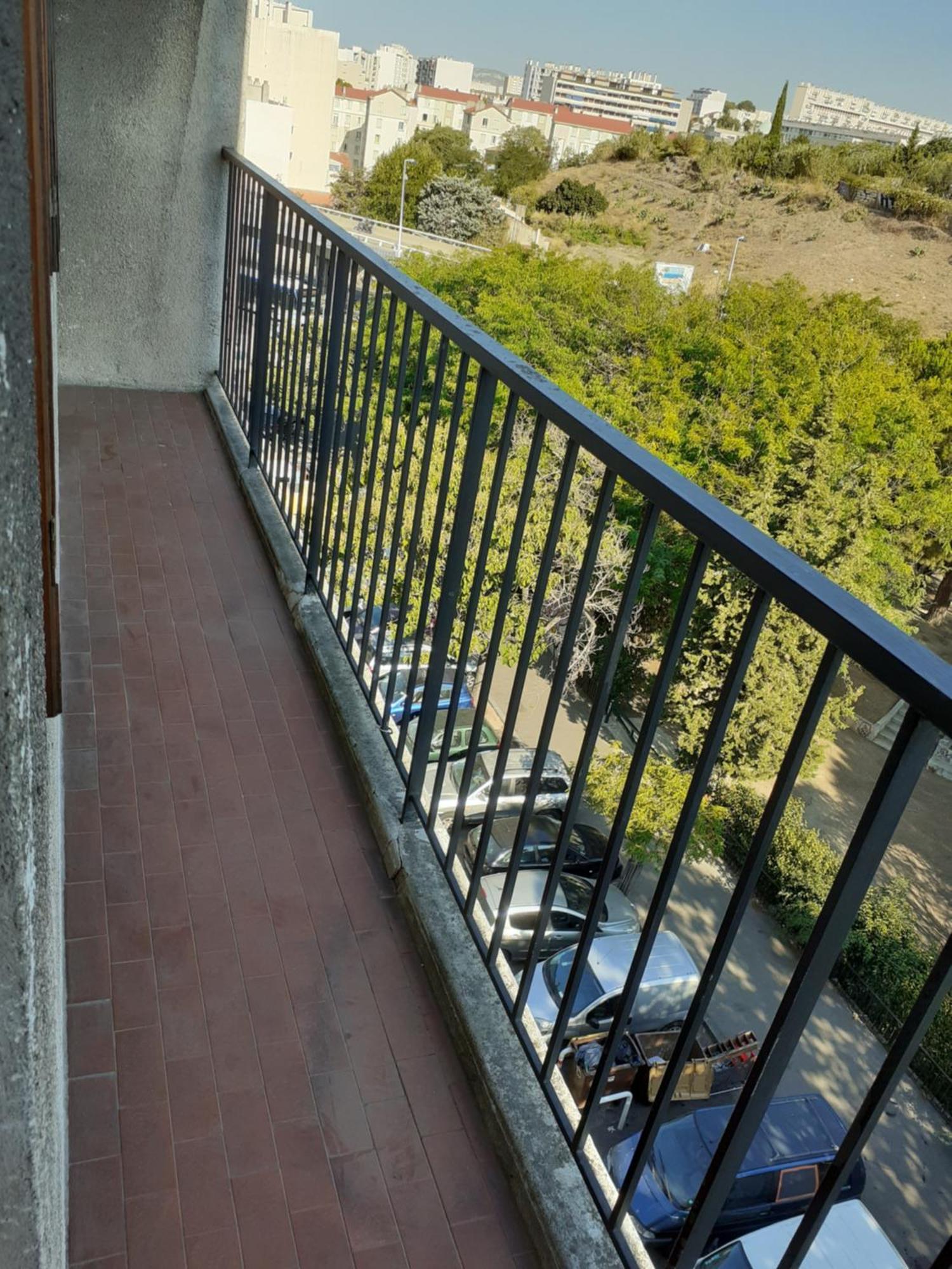 Chambre B1 Dans Un Appartement En Colocation Marseille Exterior photo